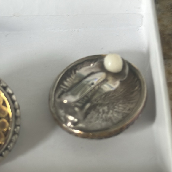 Vintage Estate Gold and sterling silver Clip earrings 1” - Picture 3 of 5